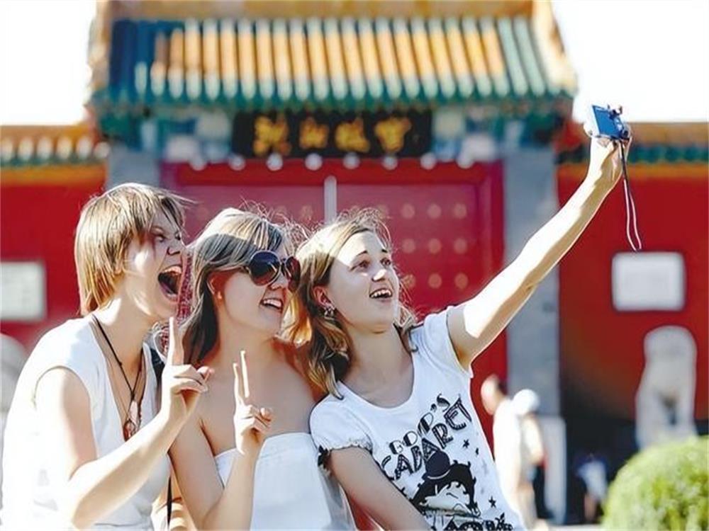 Pearl on the Silk Road -- Exploring the the Mogao Grottoes of Dunhuang