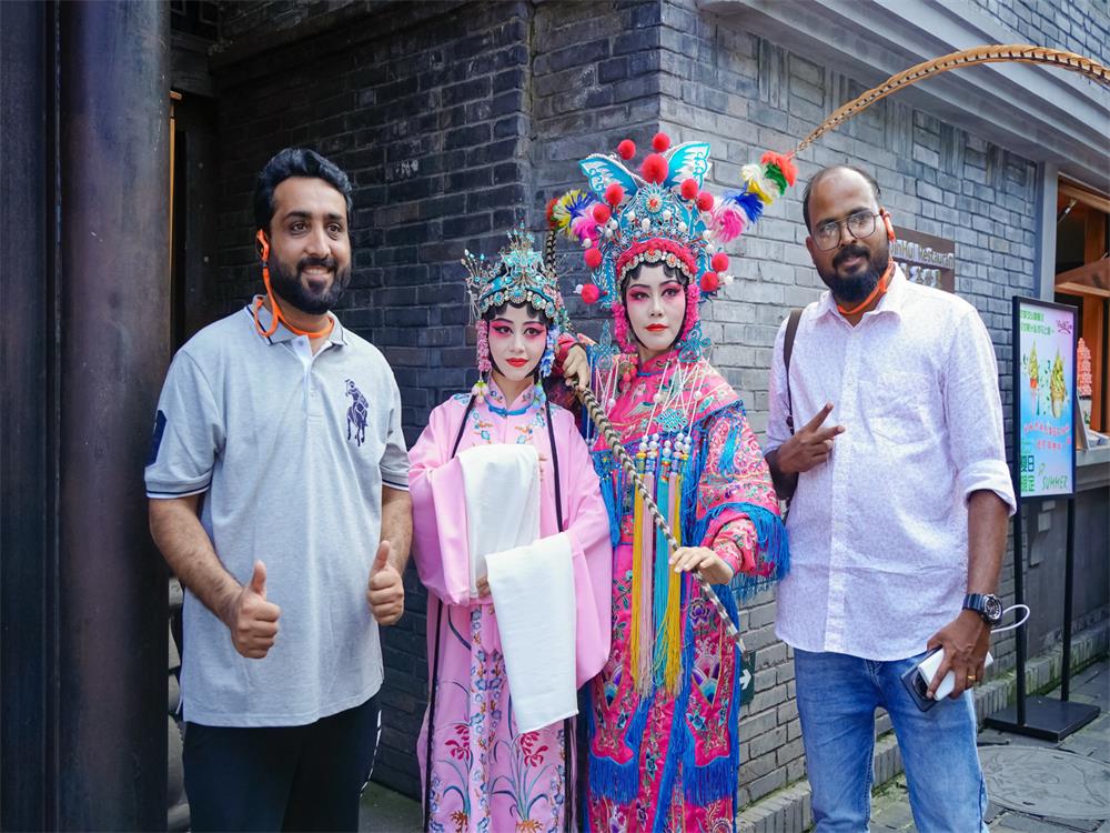 Exploration of Natural Wonders - Zhangjiajie National Forest Park