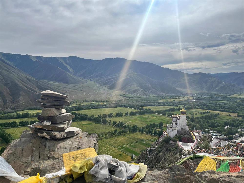 Xizang: feel the baptism of nature and enjoy a moment of peace
