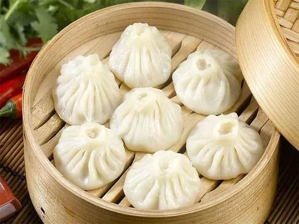 Nanjing: Exploring the Ming Xiaoling Mausoleum, Night Tour of Confucius Temple, Boating on Qinhuai River, Remembering Zhongshan Mausoleum, Tasting the Ancient Capital Style of Jinling