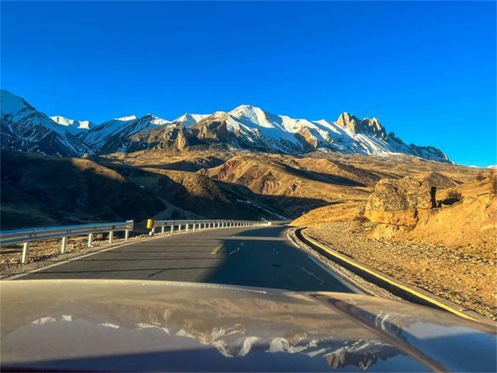Xizang: feel the baptism of nature and enjoy a moment of peace