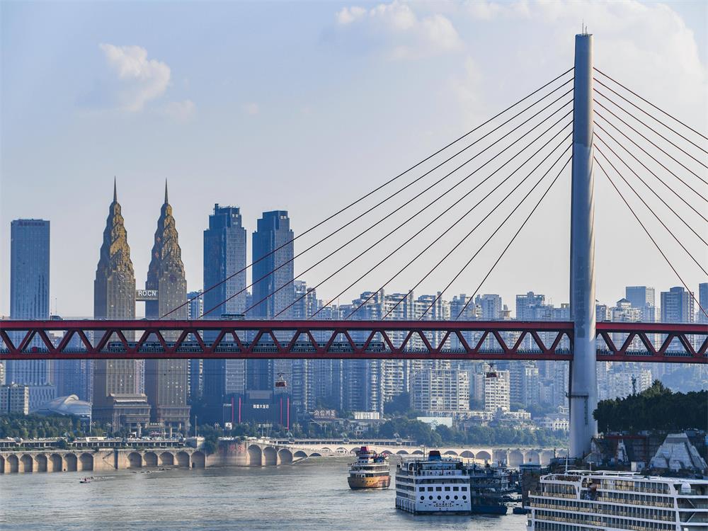 Chongqing: Experience the charm of the foggy city and enjoy the spiciness of the mountain city