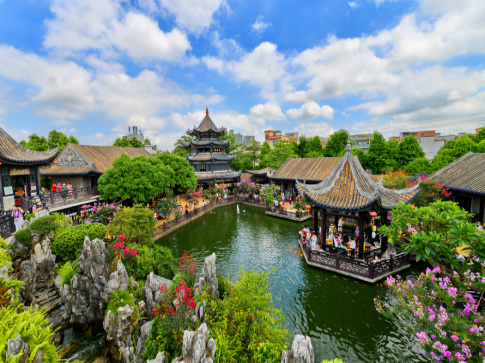 Guangzhou: Tasting the culture of morning tea and experiencing the combination of technology and culture